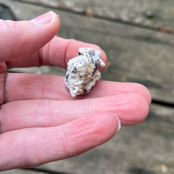 Sherry Topaz Crystals Cluster In Matrix - Picture 4 of 17